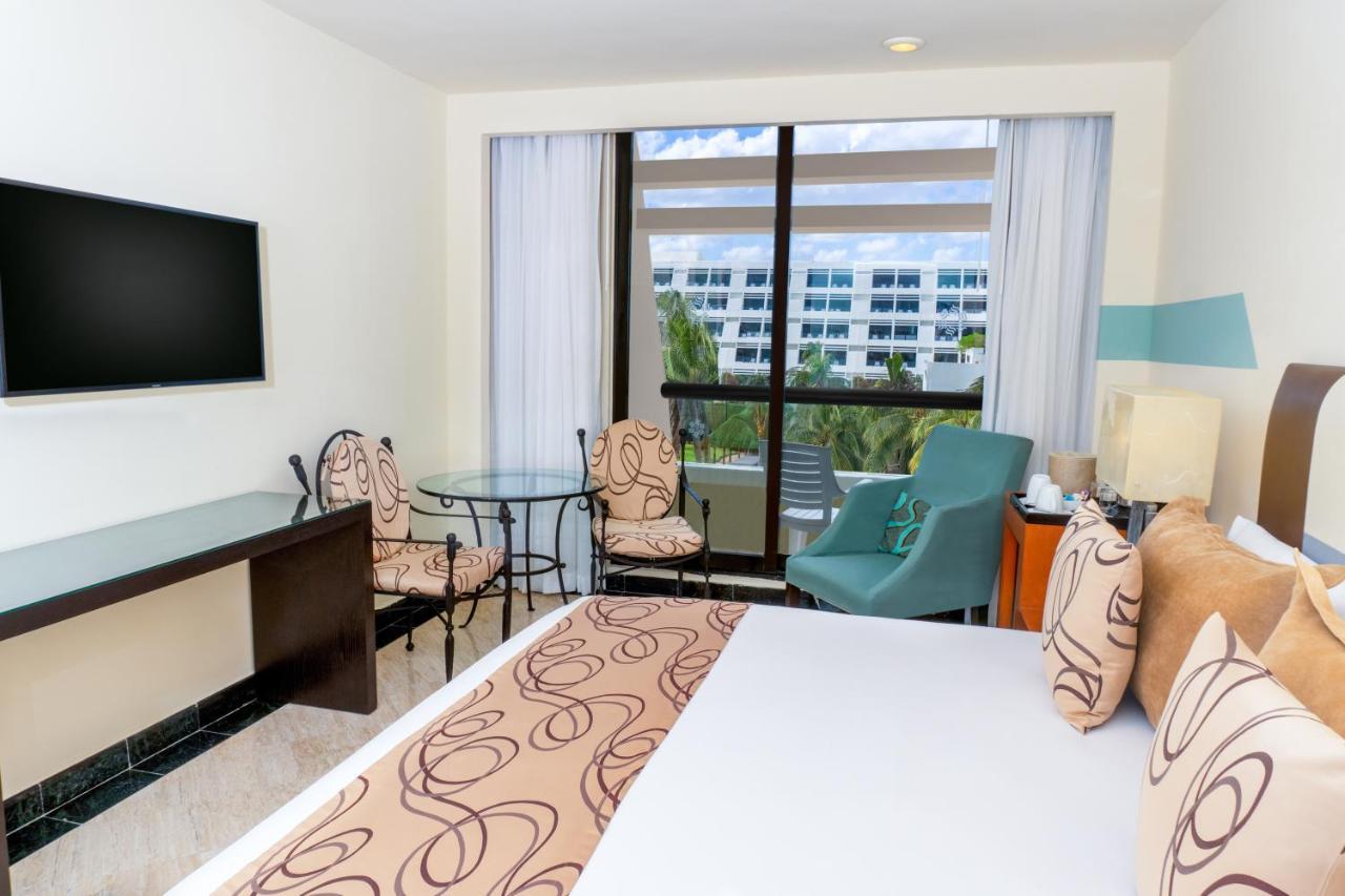 Oh! Cancun On The Beach By Oasis Extérieur photo